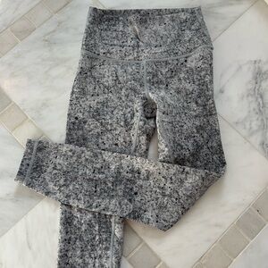 Lululemon pattern leggings